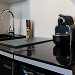 Beautiful Apartment In The Marais