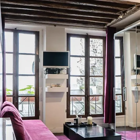 Appartamento Beautiful In The Marais Parigi